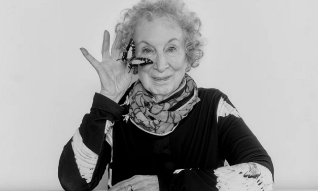 Iker Seisdedos: Margaret Atwood: “Woke’ es un insulto que se usa para demasiadas cosas. Como fascista”