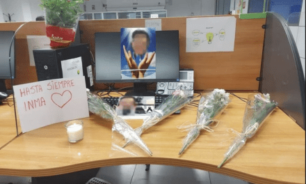 Fernando Peinado: Muerte en un ‘call center’ de Madrid, entre las llamadas de los clientes de una eléctrica