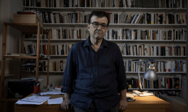 Jesús Ruiz Mantilla:  Javier Cercas: “Triplicaría el sueldo de los maestros de escuela. De forma irreversible”