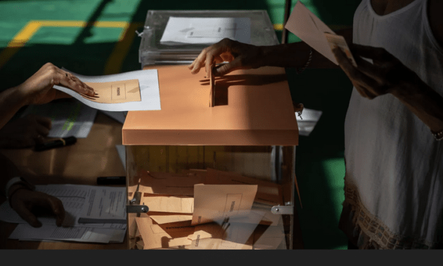 CNN Spain election:   PP leads but no party emerges with enough outright support to govern