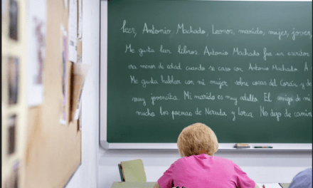Rosa Montero:   580.000 analfabetos