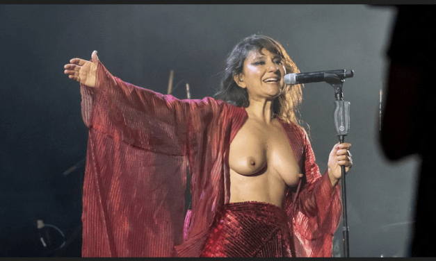Sergio del Molino:  Las irritantes tetas de Eva Amaral