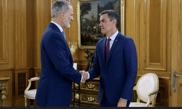 Carlos E. Cué:   Sánchez le dice al Rey que tendrá apoyos para la investidura pero no se opone a que Feijóo lo intente