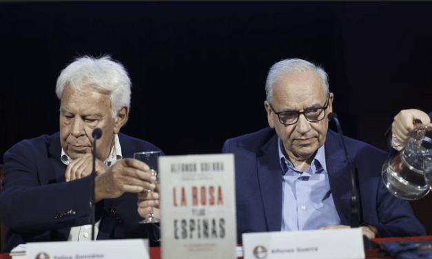 Xosé Hermida:  Guerra, arropado por González, llama a Sánchez “disidente y desleal”