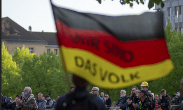 Elena G. Sevillano:  Las actitudes de extrema derecha y antidemocráticas se extienden en Alemania, según un estudio