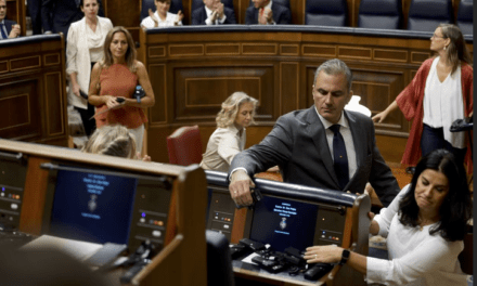 Luis García Montero:  Bilingüismo