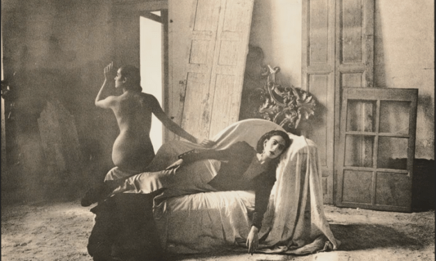 GLORIA CRESPO MACLENNAN:  Las ficciones atemporales de Deborah Turbeville, mucho más que una fotógrafa de moda