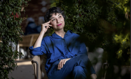 Winston Manrique Sabogal:  El secreto de María Isabel Sánchez Vegara, la española viva más traducida gracias a biografías para niños