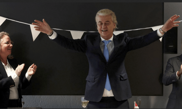Isabel Ferrer: La ultraderecha euroescéptica y xenófoba liderada por Geert Wilders gana las elecciones en Países Bajos