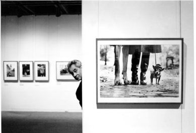 María Antonia Sánchez Vallejo: Muere Elliot Erwitt, el fotógrafo de los niños y los perros