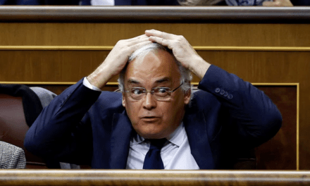 Demostrativos de desprecio