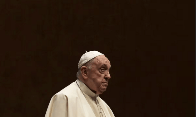 Daniel Verdú | Julio Núñez | Íñigo Domínguez: El extraño silencio del papa Francisco ante la pederastia en España