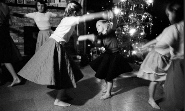 The New Yorker:  A Forgotten Book of Christmas Poems
