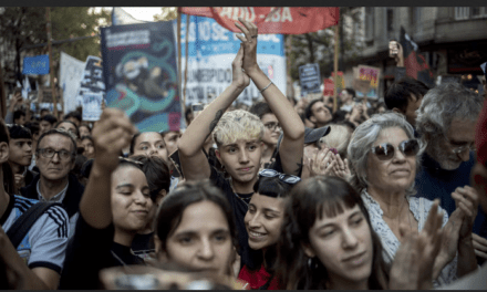 José Pablo Criales:  La cultura argentina se pone en guardia ante las amenazas de Milei
