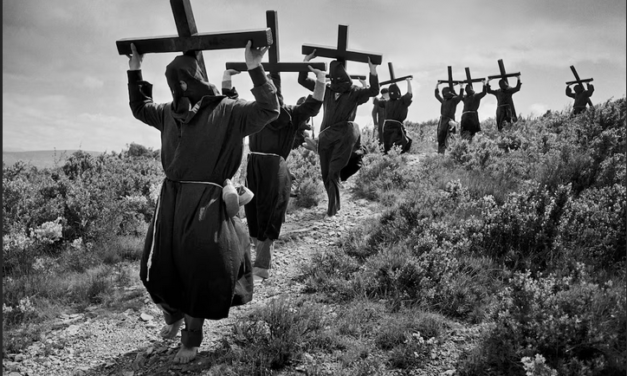 Manuel Morales: España oculta’, de Cristina García Rodero: el país de las tradiciones