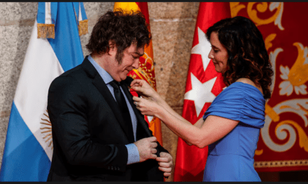 ¡Viva la libertad, carajo!