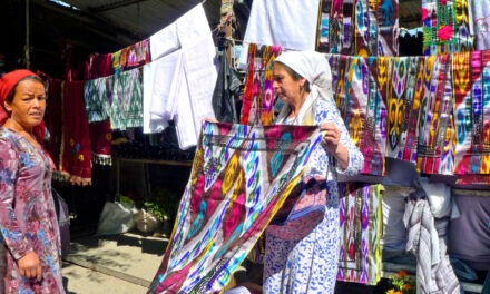 Las Fotos de Hambar – Uzbekistan: El Mercado de la Seda en Kumtepa, Margilan, Uzbekistan -III-