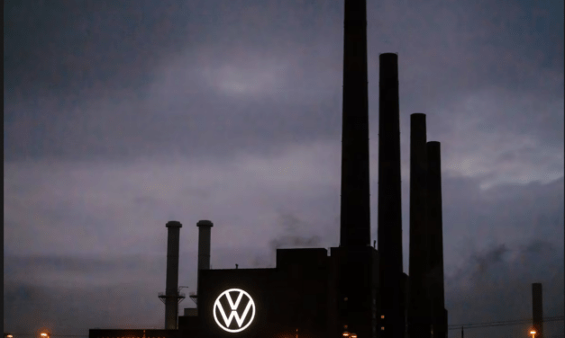 Elena G. Sevillano – Alemania está ‘kaputt’: por qué el modelo económico ya no funciona en el orgulloso país de los coches