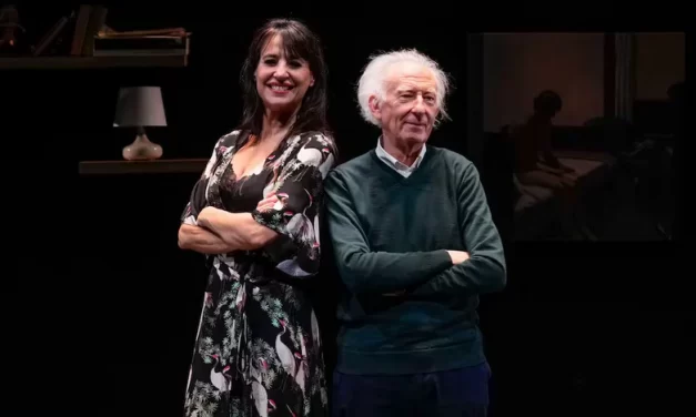 Raquel Vidales – Albert Boadella_ ¿Ha sido usted violada?  Cálmese, limpie la casa, haga yoga y pelillos a la mar