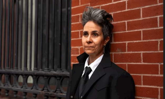 Macarena Vidal Liy – Mariana Alessandri, filósofa: “Por estar enfadados no somos monstruos, solo seres humanos dolidos”