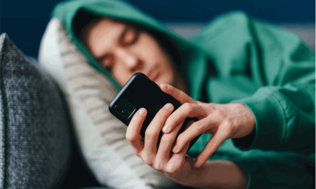 Diego S. Garrocho – Los adolescentes no tienen con quien-hablar