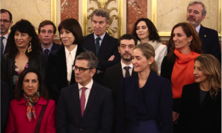 Luis García Montero – Los antipolíticos