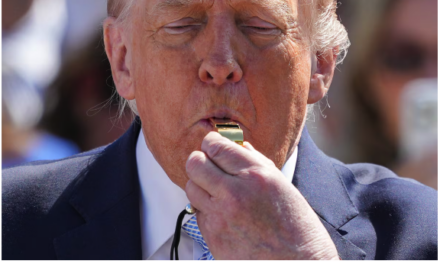 Andrea Rizzi – Yo, Donald Trump, soy el imperio al final de la decadencia