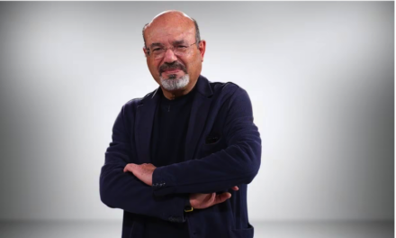 Enrique Alpañés – Pino Aprile, ensayista – “La única manera de evolucionar es a través del error. Equivocarse es creativo, la perfección no”